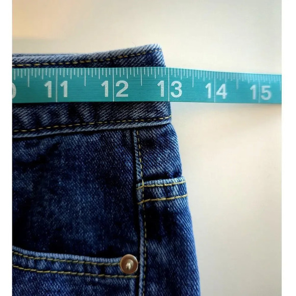 PrettyLittleThing Shorts Jean Mid Blue Frayed Hem Cheeky Shorts Size 2 - Picture 10 of 12